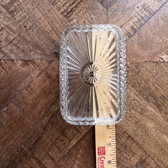 Vintage Glass Dish Trinket Jewelry Tray Butter Dish Soap Dish - Picture 4 of 6